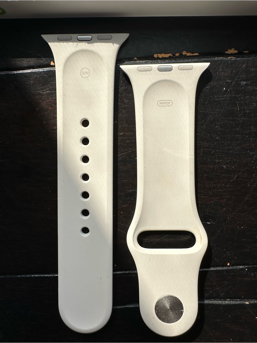 Official Apple Watch Sport Band 40mm Starlight (Cream) S/M Stainless Steel Pin - Picture 4 of 6